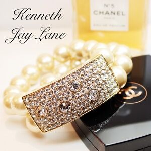 RARE! Vintage KENNETH JAY LANE Pearl Bracelet